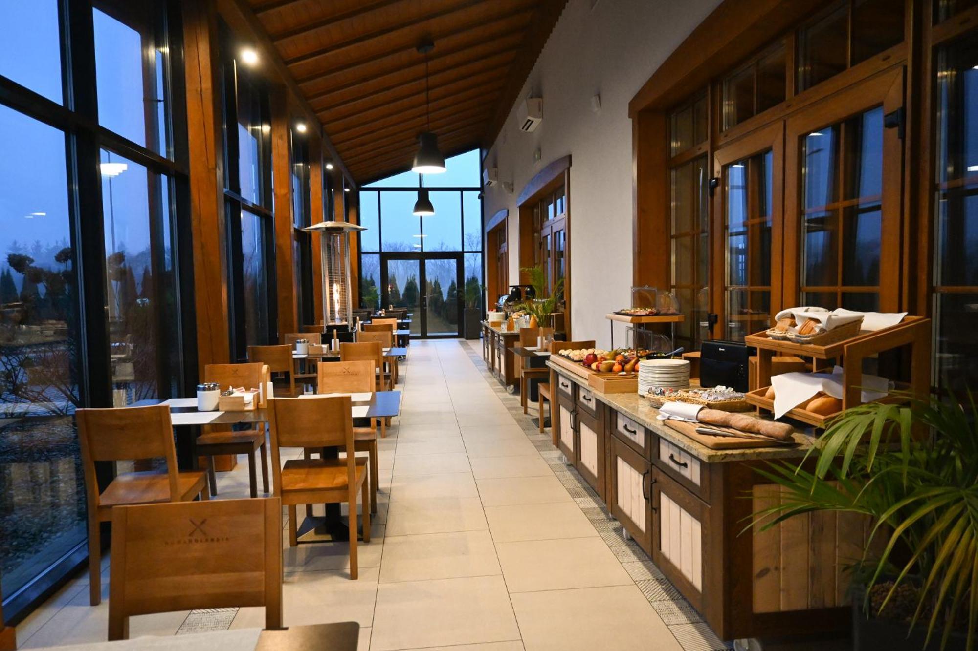 Hotel Nowa Holandia Elblag Ngoại thất bức ảnh